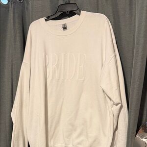 Gildan White Heavy Blend Crewneck Sweatshirt